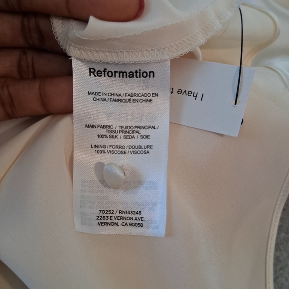 Reformation Dolly Cream Silk Top Size 8 NWT - Picture 3 of 12